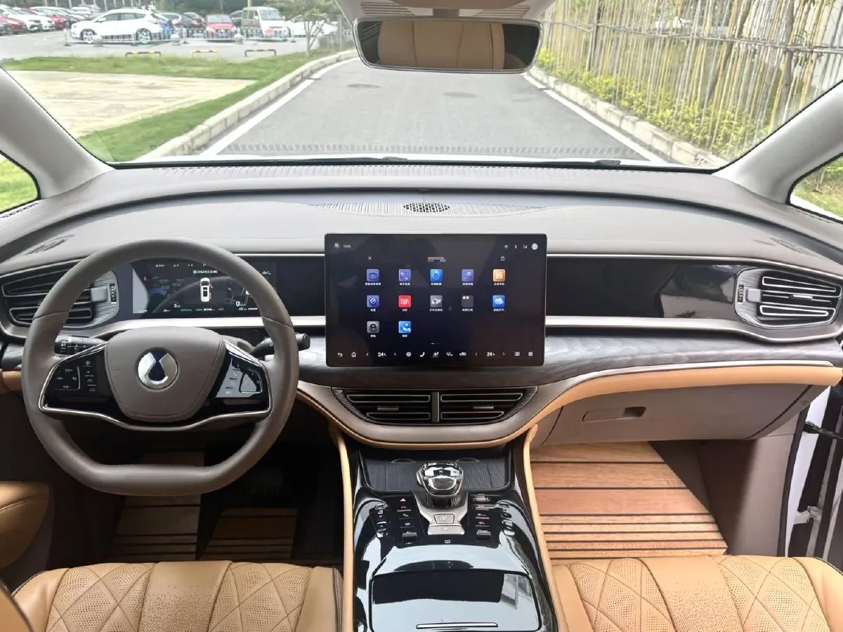 2022 HongQi HS7 3.0T 337HP V6 8AT,autocango,china used car exporter,china ev exporter,chinese used car exporter,chinese used ev exporter