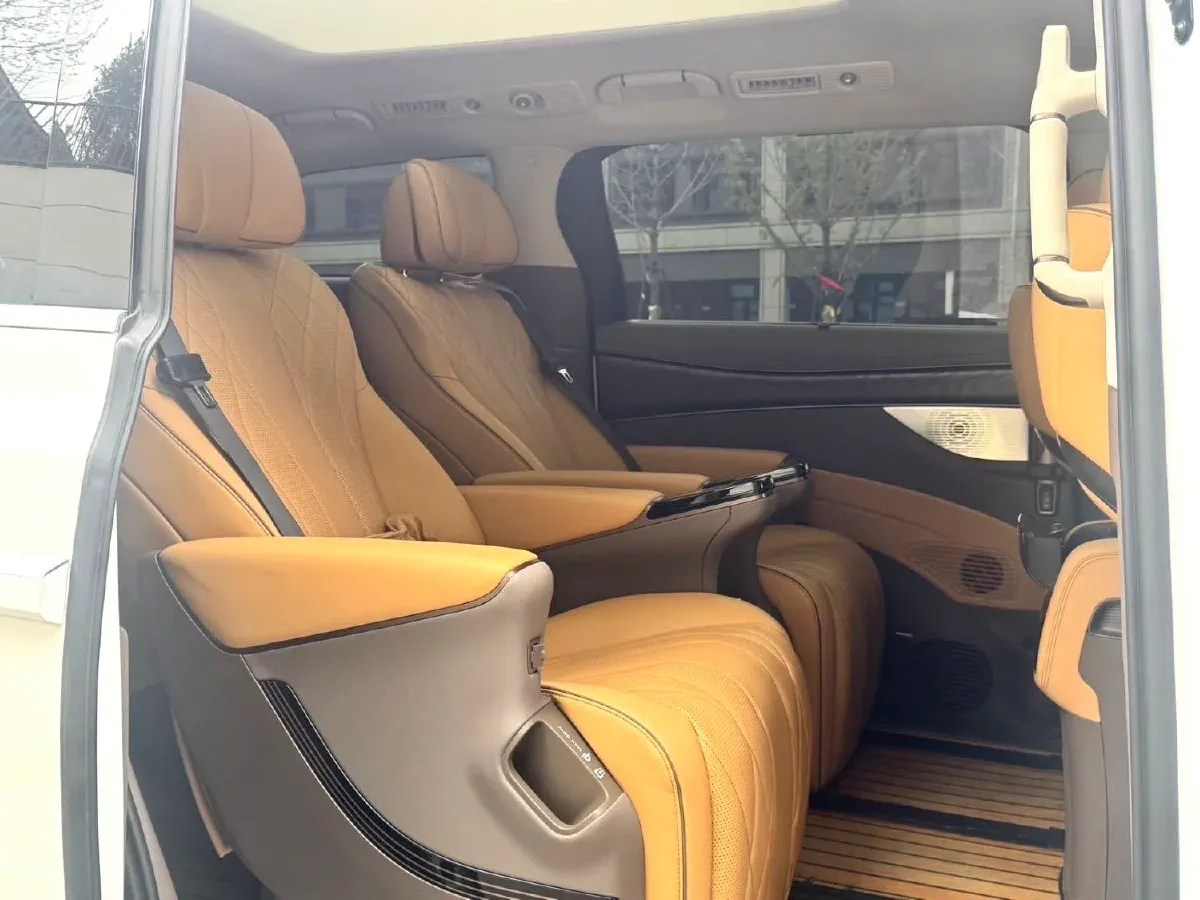 2022 HongQi HS7 3.0T 337HP V6 8AT,autocango,china used car exporter,china ev exporter,chinese used car exporter,chinese used ev exporter