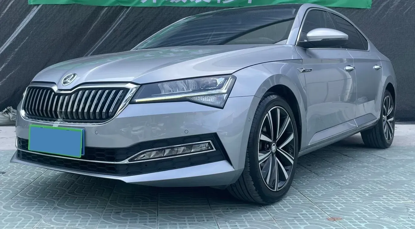 2023 Skoda Superb 1.4T 150HP L4 7DCT,autocango,china used car exporter,china ev exporter,chinese used car exporter,chinese used ev exporter
