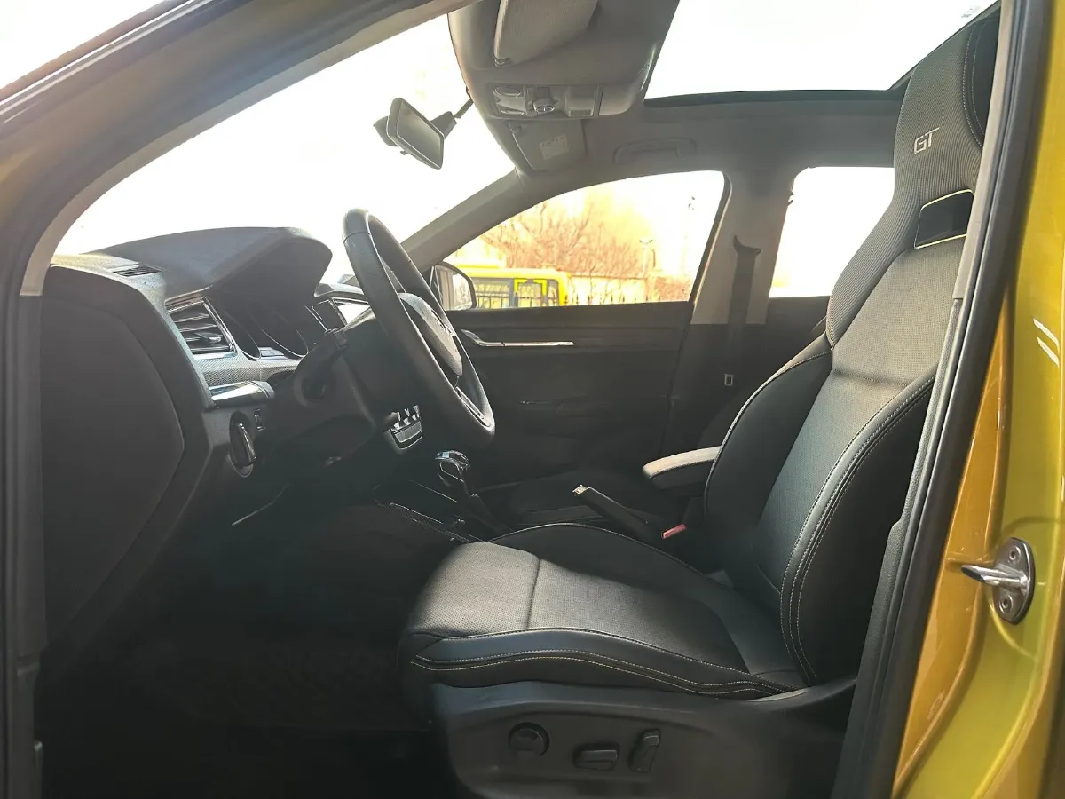 2022 Skoda Kamiq 1.5L 112HP L4 6AT,autocango,china used car exporter,china ev exporter,chinese used car exporter,chinese used ev exporter