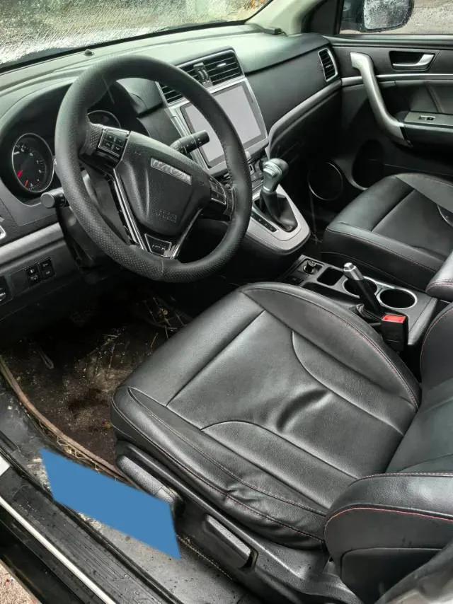 2019 Haval M6 1.5T 150HP L4 7DCT,autocango,china used car exporter,china ev exporter,chinese used car exporter,chinese used ev exporter