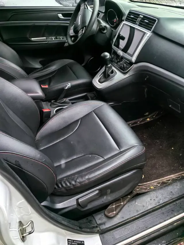 2019 Haval M6 1.5T 150HP L4 7DCT,autocango,china used car exporter,china ev exporter,chinese used car exporter,chinese used ev exporter