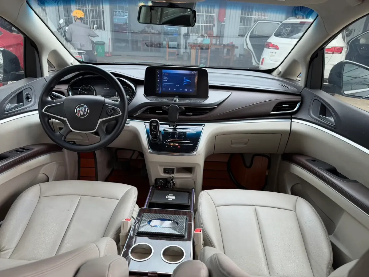 2021 Buick GL8 2.0T 237HP L4 9AT,autocango,china used car exporter,china ev exporter,chinese used car exporter,chinese used ev exporter