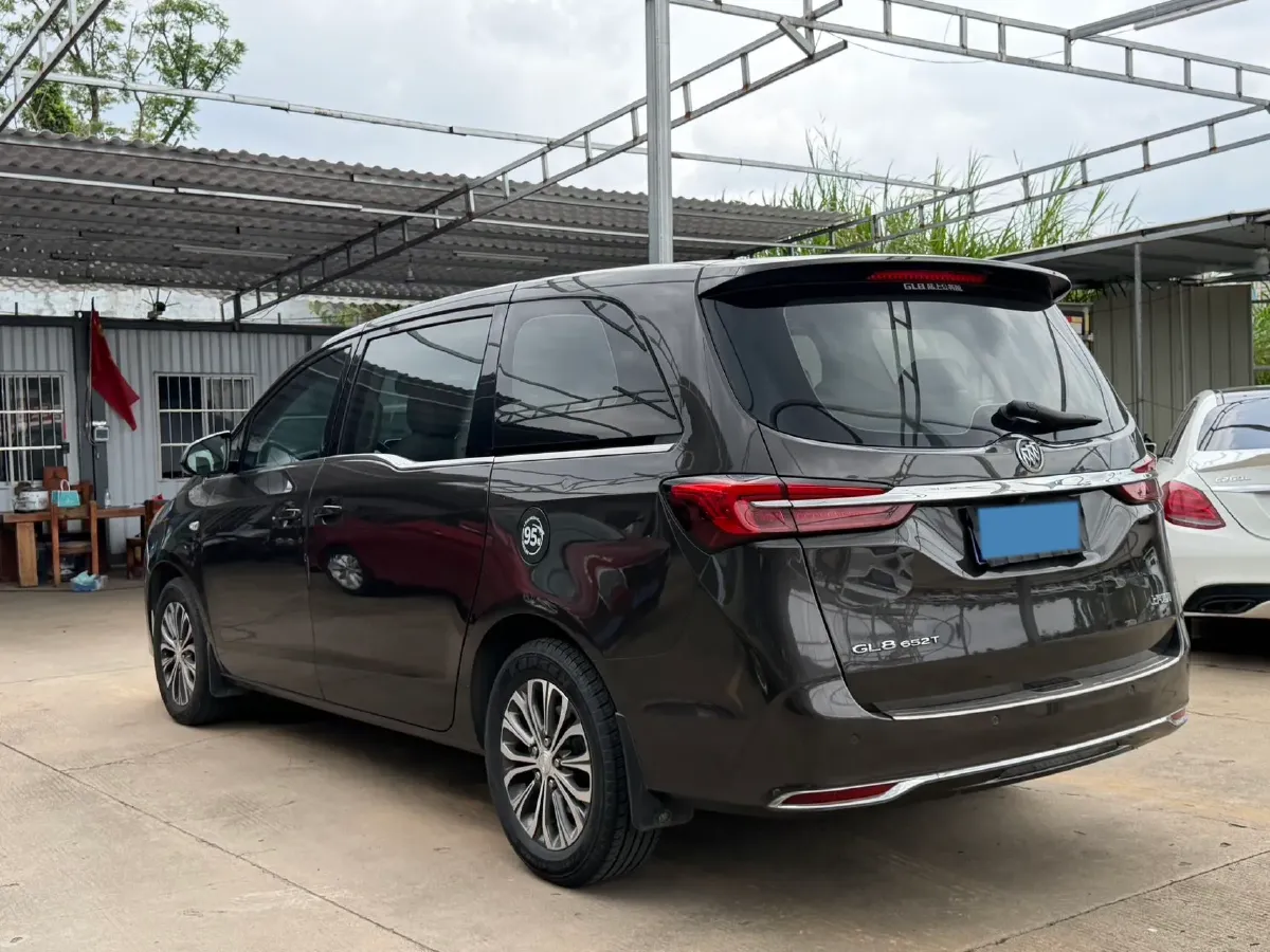 2021 Buick GL8 2.0T 237HP L4 9AT,autocango,china used car exporter,china ev exporter,chinese used car exporter,chinese used ev exporter