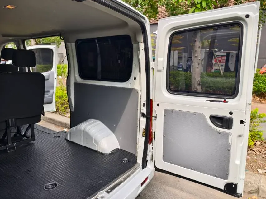 2023 MAXUS XinTu V80 2.0T 127HP L4 6MT,autocango,china used car exporter,china ev exporter,chinese used car exporter,chinese used ev exporter