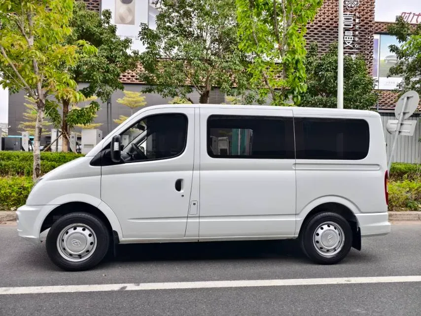 2023 MAXUS XinTu V80 2.0T 127HP L4 6MT,autocango,china used car exporter,china ev exporter,chinese used car exporter,chinese used ev exporter