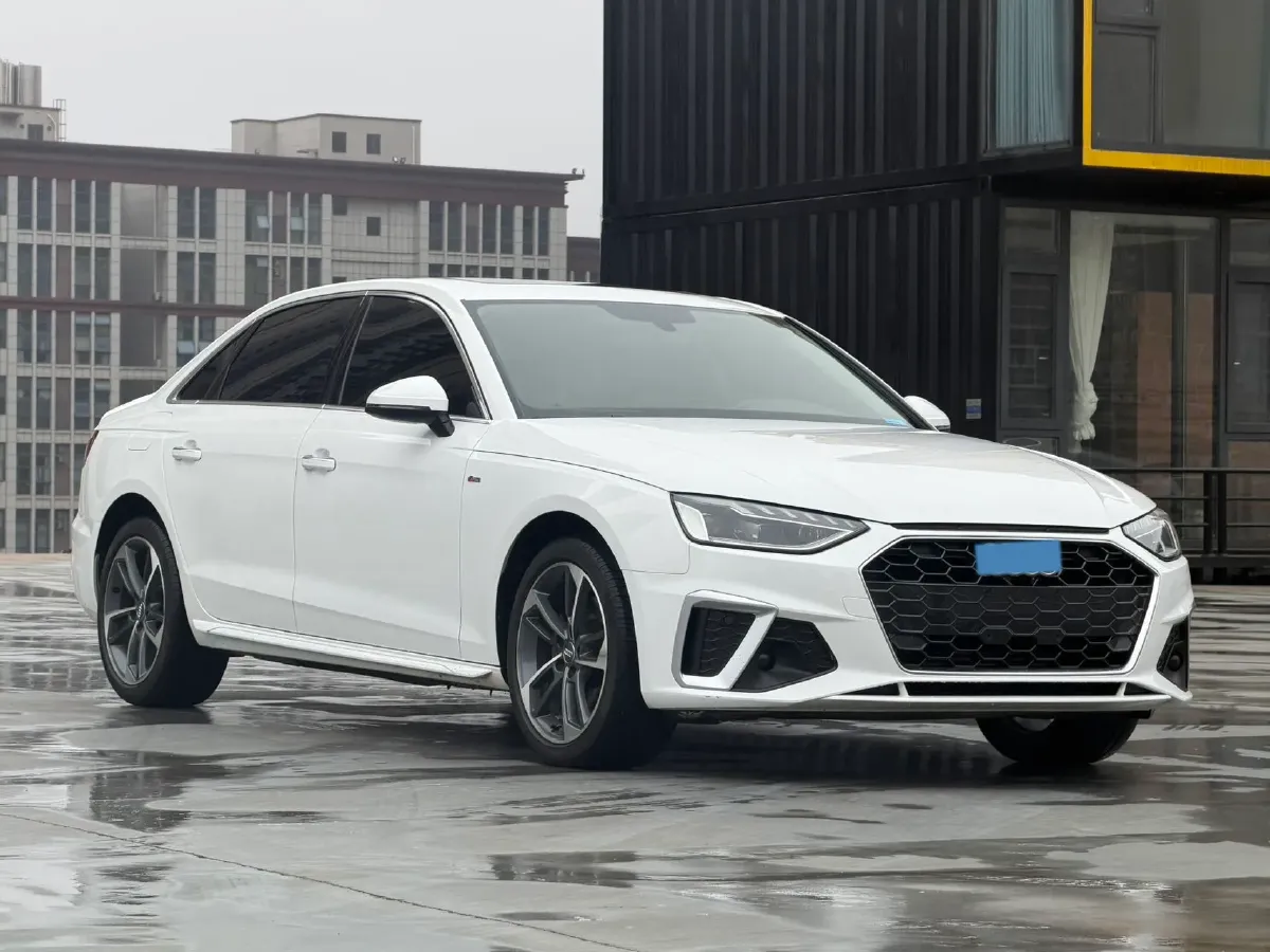 2020 Audi A4L 2.0T 190HP L4 7DCT,autocango,china used car exporter,china ev exporter,chinese used car exporter,chinese used ev exporter