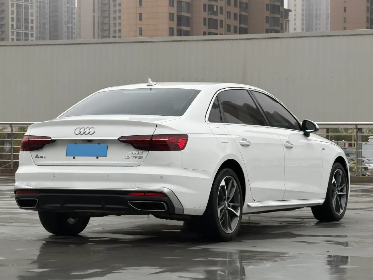 2020 Audi A4L 2.0T 190HP L4 7DCT,autocango,china used car exporter,china ev exporter,chinese used car exporter,chinese used ev exporter