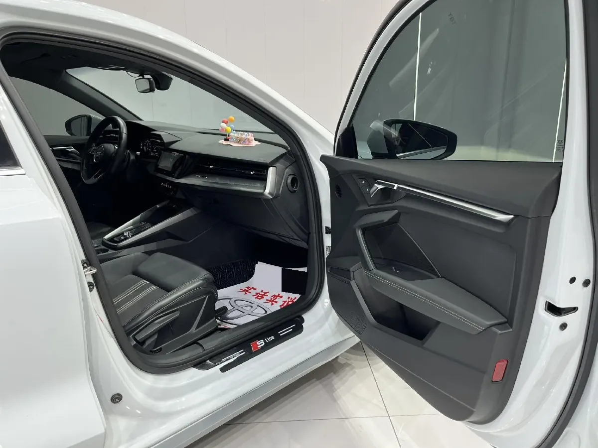 2022 Audi A3 1.4T 150HP L4 7DCT,autocango,china used car exporter,china ev exporter,chinese used car exporter,chinese used ev exporter