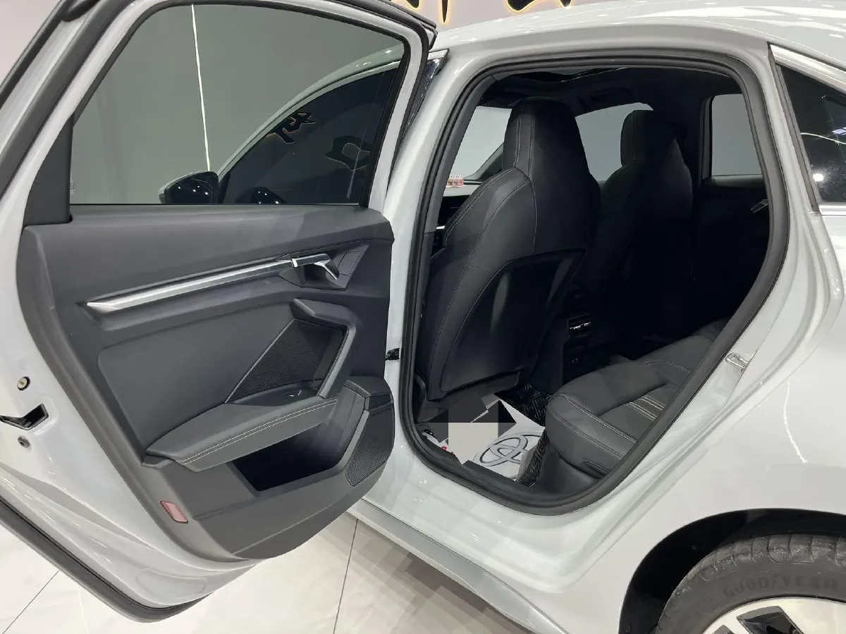 2022 Audi A3 1.4T 150HP L4 7DCT,autocango,china used car exporter,china ev exporter,chinese used car exporter,chinese used ev exporter