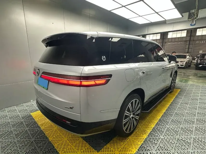 2025 Denza DenzaN9 2.0T 207HP L4 E-CVT PHEV,autocango,china used car exporter,china ev exporter,chinese used car exporter,chinese used ev exporter