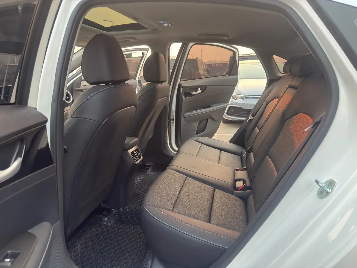 2021 Kia K3 1.5L 115HP L4 CVT,autocango,china used car exporter,china ev exporter,chinese used car exporter,chinese used ev exporter