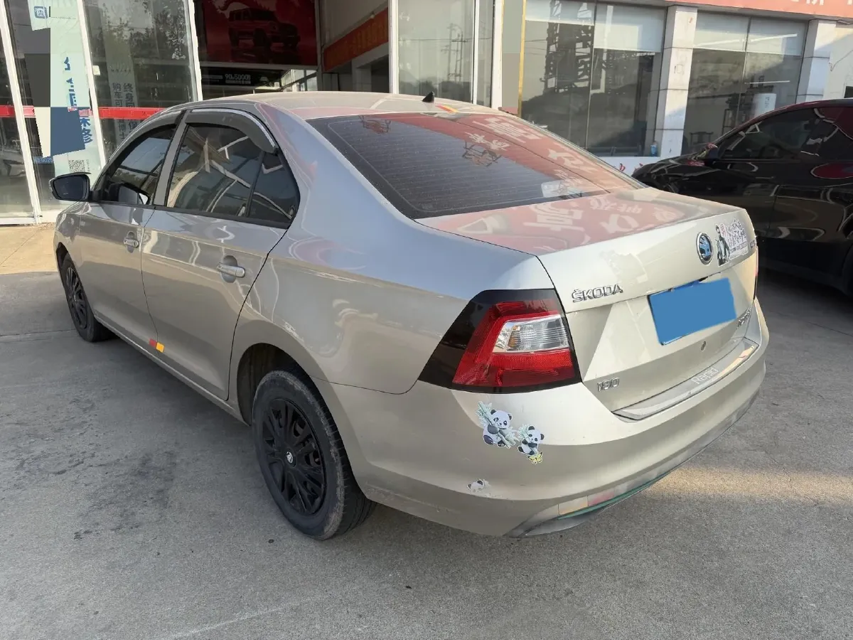 2018 Skoda Rapid 1.6L 110HP L4 5MT,autocango,china used car exporter,china ev exporter,chinese used car exporter,chinese used ev exporter