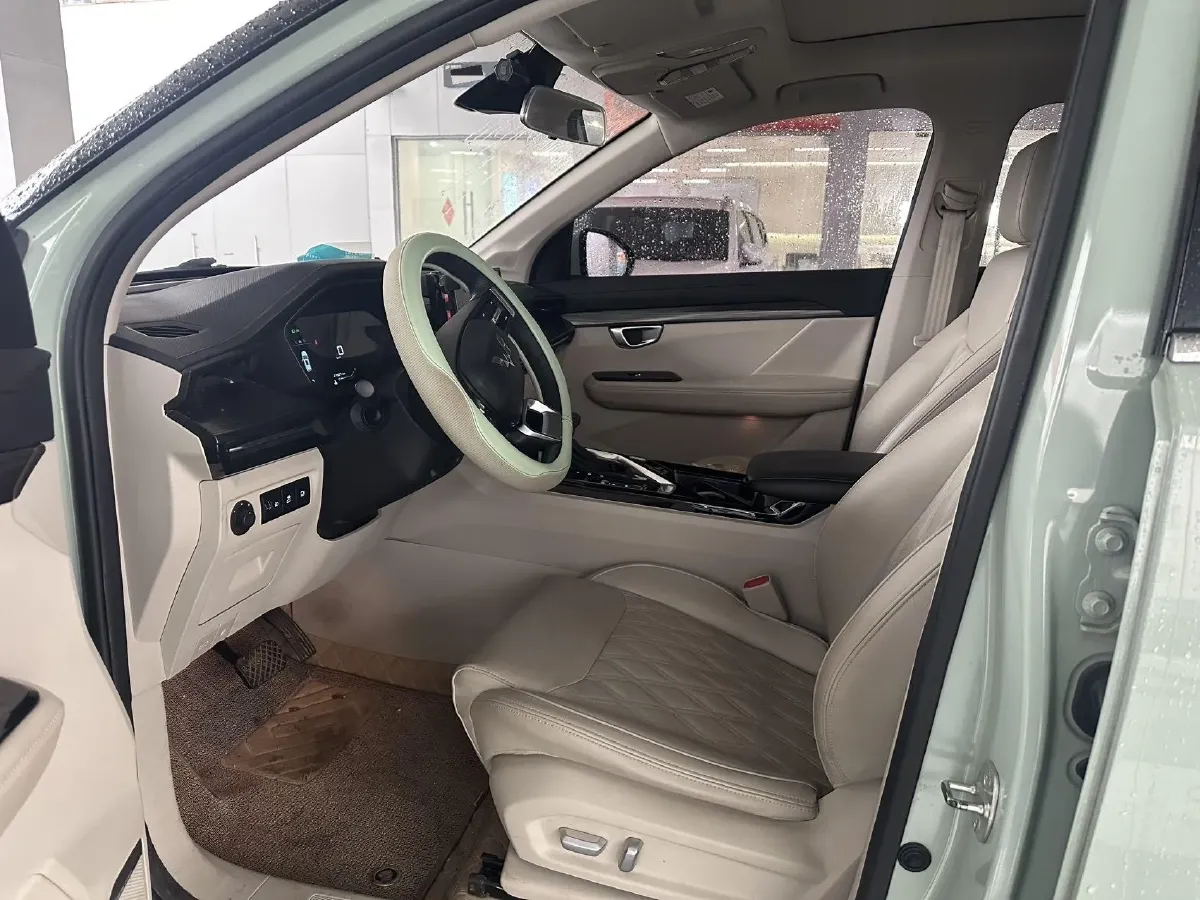 2021 WuLing XingChen 1.5T 147HP L4 CVT,autocango,china used car exporter,china ev exporter,chinese used car exporter,chinese used ev exporter