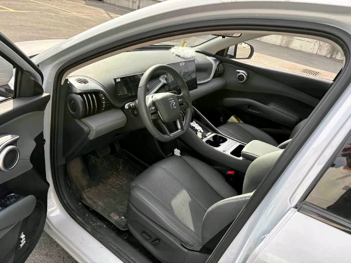 2025 BYD Yuan Plus BEV 60.48KWH,autocango,china used car exporter,china ev exporter,chinese used car exporter,chinese used ev exporter