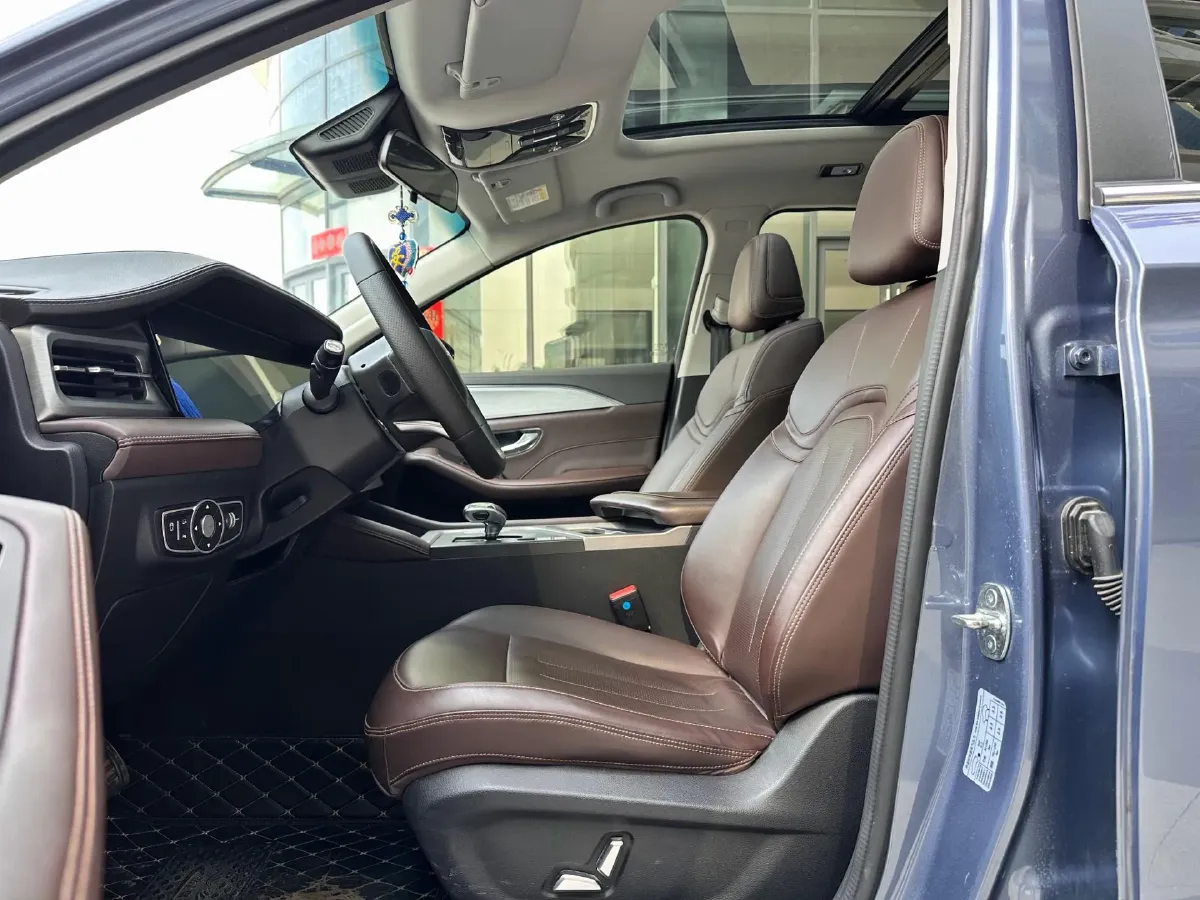 2023 Jetour X90 Plus 1.6T 197HP L4 7DCT,autocango,china used car exporter,china ev exporter,chinese used car exporter,chinese used ev exporter