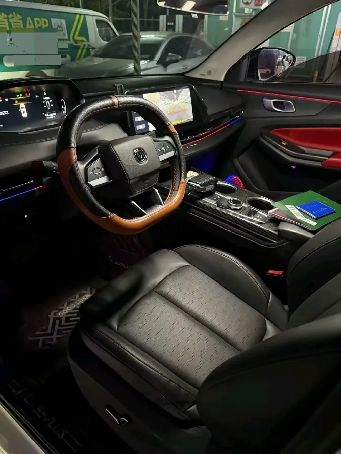 2022 ChangAn Oshan X7 Plus 1.5T 188HP L4 7DCT,autocango,china used car exporter,china ev exporter,chinese used car exporter,chinese used ev exporter