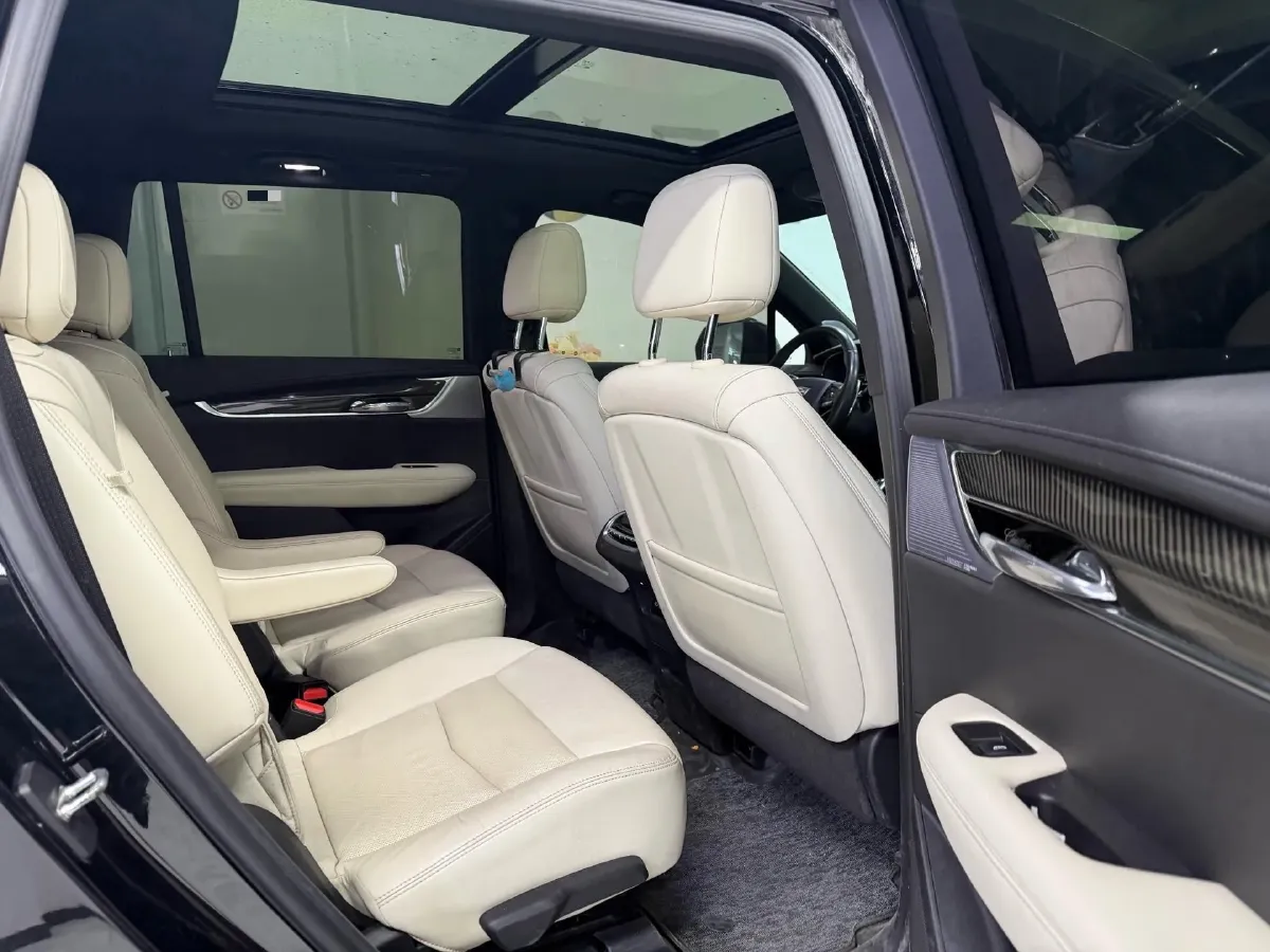 2020 Cadillac XT6 2.0T 237HP L4 9AT,autocango,china used car exporter,china ev exporter,chinese used car exporter,chinese used ev exporter