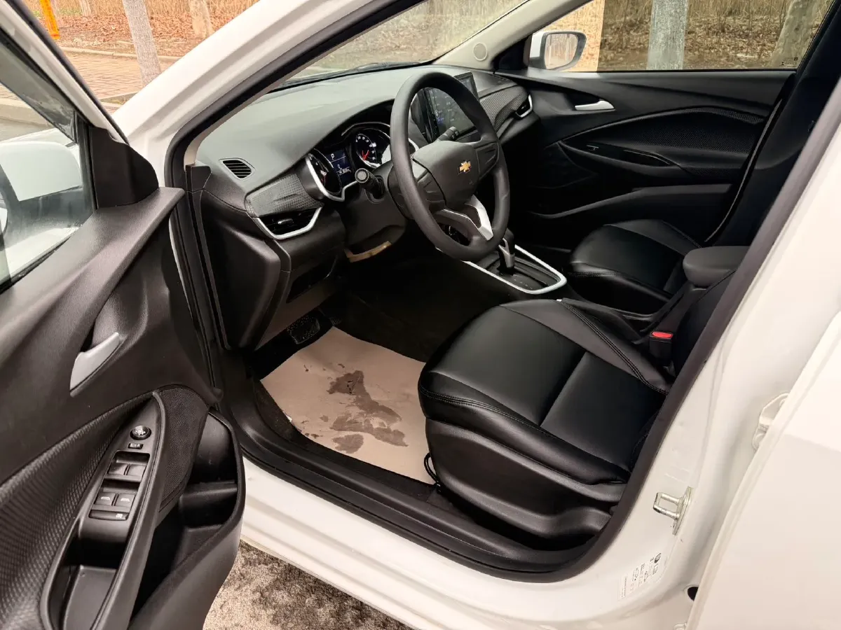 2020 Chevrolet Cavalier 1.0T 125HP L3 6AT,autocango,china used car exporter,china ev exporter,chinese used car exporter,chinese used ev exporter