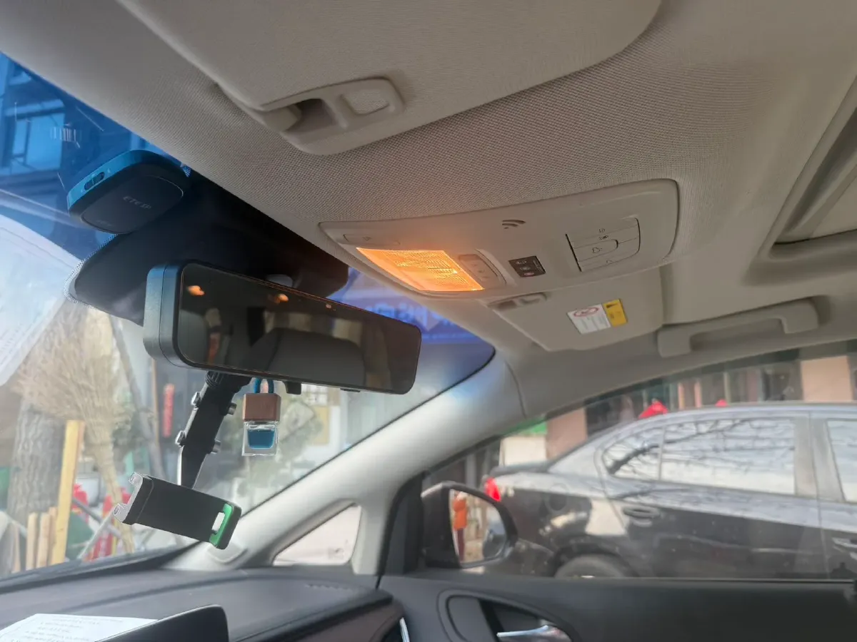 2022 Buick GL8 2.0T 237HP L4 9AT,autocango,china used car exporter,china ev exporter,chinese used car exporter,chinese used ev exporter