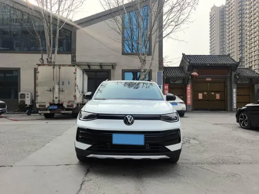 2025 Volkswagen Tharu 1.5T 160HP L4 7DCT,autocango,china used car exporter,china ev exporter,chinese used car exporter,chinese used ev exporter