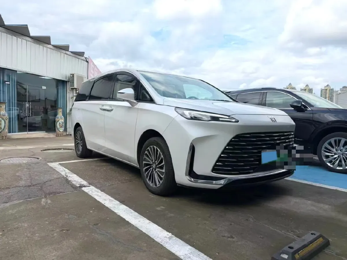 2025 Buick GL8 1.5T 180HP L4 2DHT PHEV,autocango,china used car exporter,china ev exporter,chinese used car exporter,chinese used ev exporter