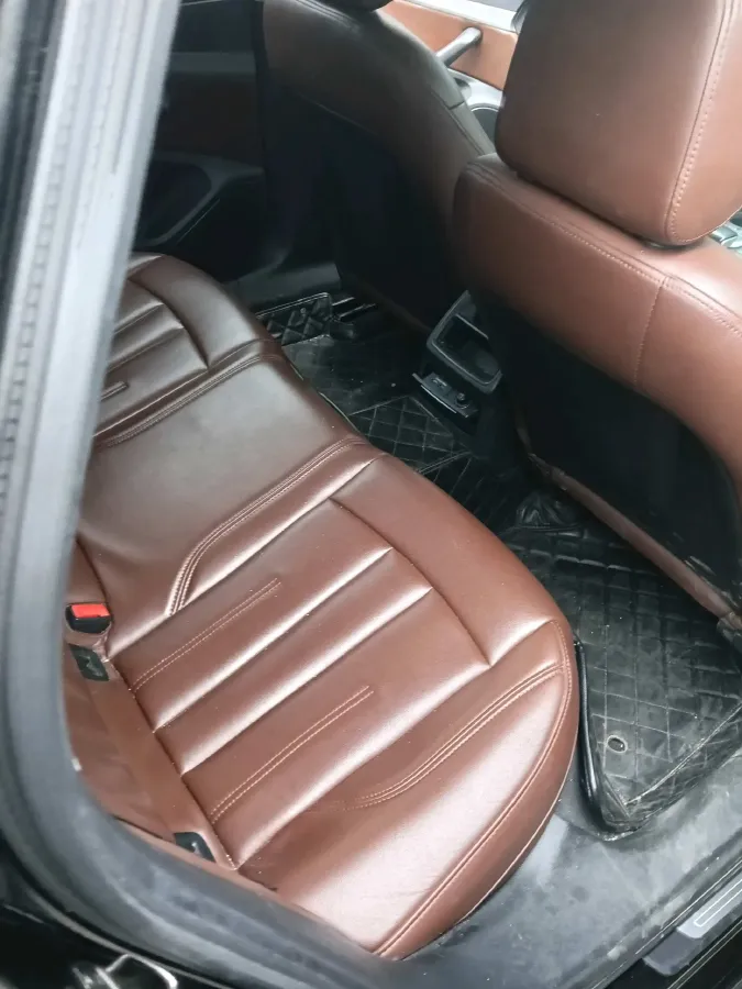 2019 Audi A4L 2.0T 190HP L4 7DCT,autocango,china used car exporter,china ev exporter,chinese used car exporter,chinese used ev exporter