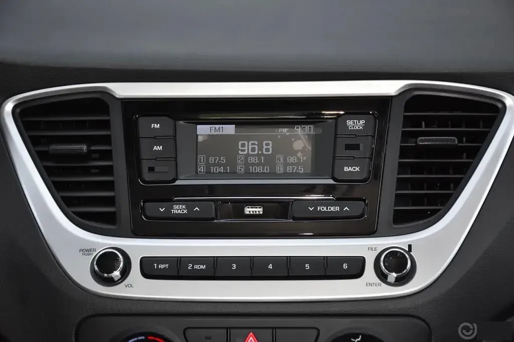 2016 Hyundai Verna 1.4L 100HP L4 6MT,autocango,china used car exporter,china ev exporter,chinese used car exporter,chinese used ev exporter