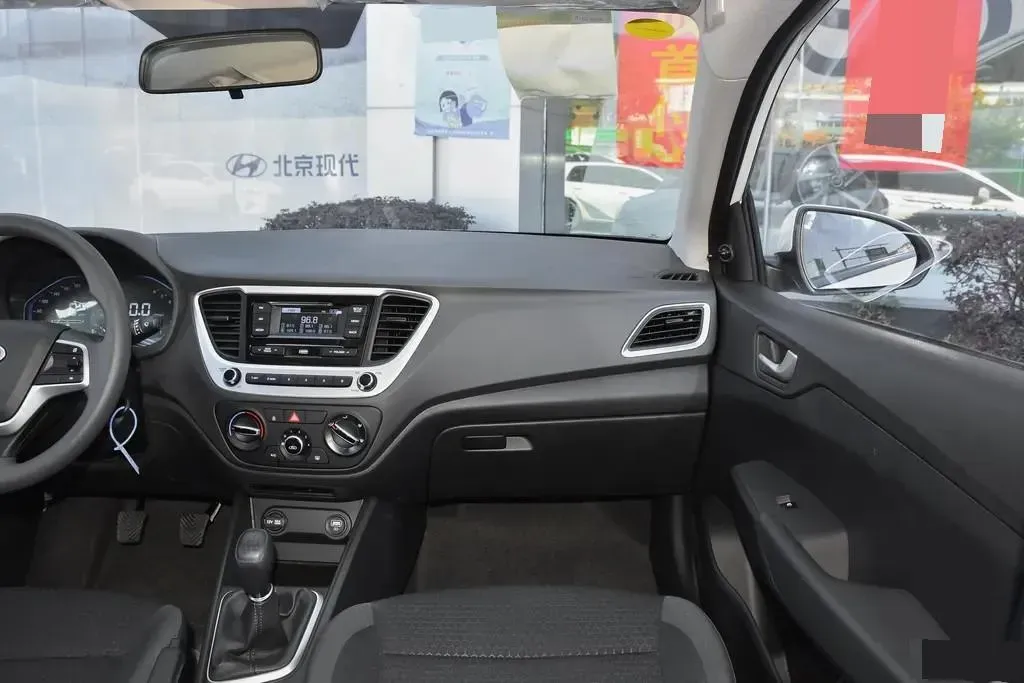 2016 Hyundai Verna 1.4L 100HP L4 6MT,autocango,china used car exporter,china ev exporter,chinese used car exporter,chinese used ev exporter