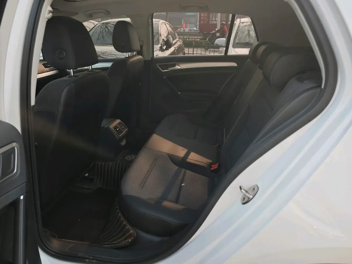 2019 Brilliance Auto V7 1.8T 231HP L4 7DCT,autocango,china used car exporter,china ev exporter,chinese used car exporter,chinese used ev exporter