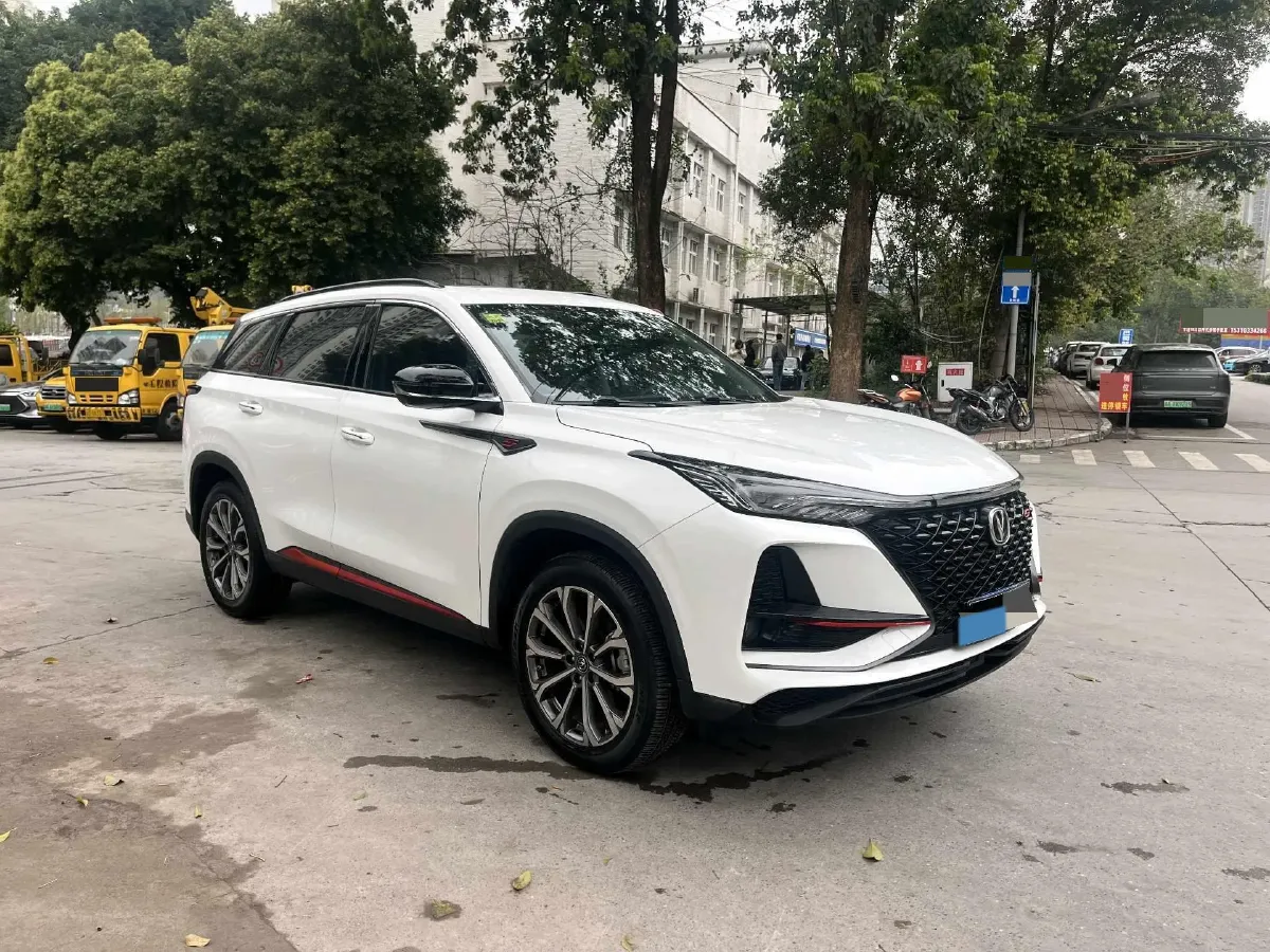2021 ChangAn CS75 Plus 2.0T 233HP L4 8AT,autocango,china used car exporter,china ev exporter,chinese used car exporter,chinese used ev exporter