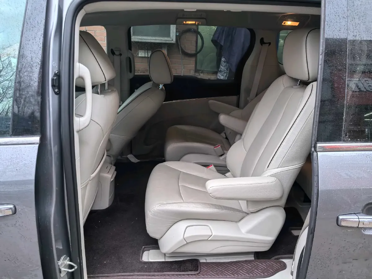 2021 Buick GL8 2.0T 237HP L4 9AT,autocango,china used car exporter,china ev exporter,chinese used car exporter,chinese used ev exporter