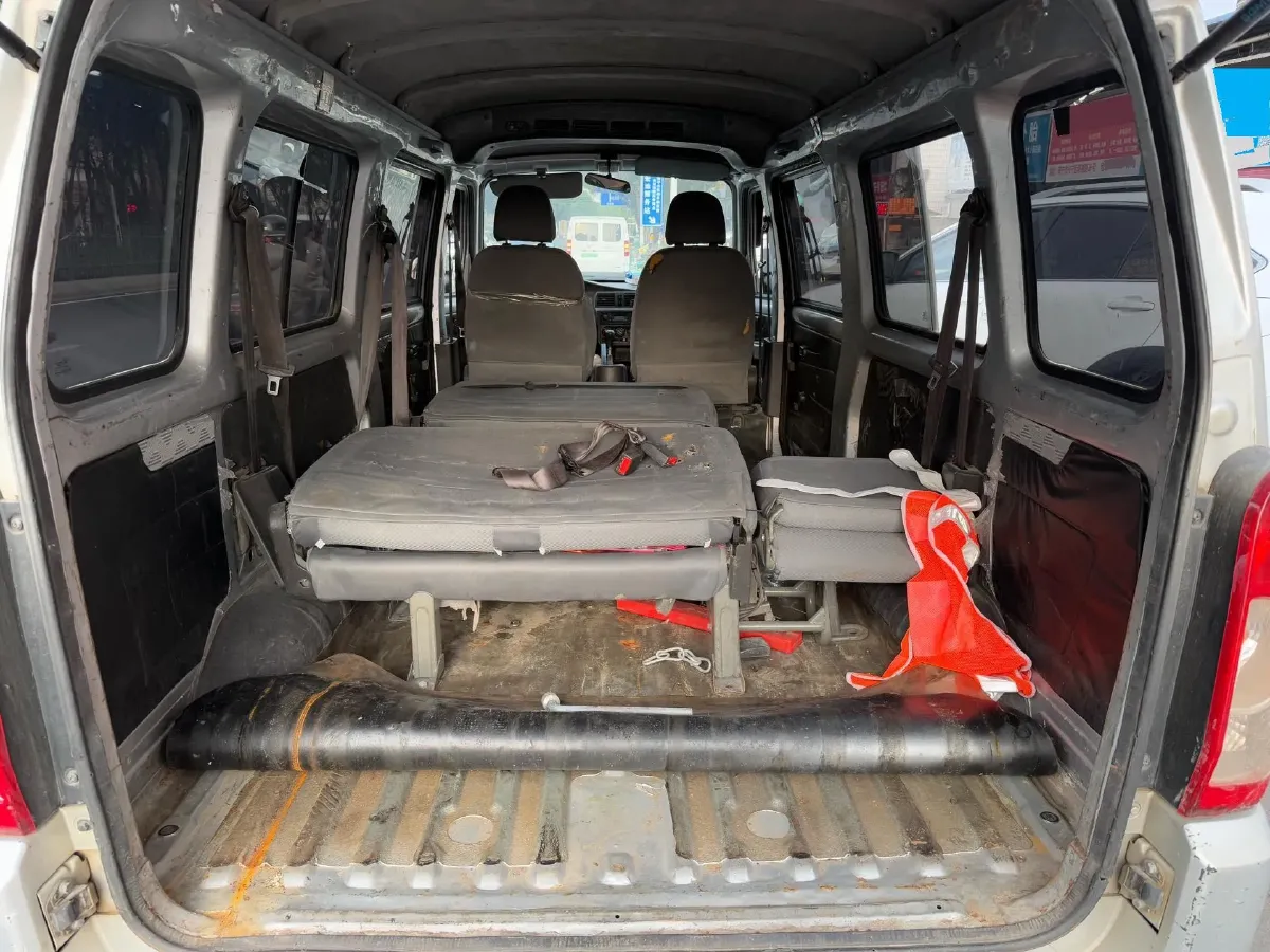 2017 WuLing RongGuang 1.5L 107HP L4 5MT,autocango,china used car exporter,china ev exporter,chinese used car exporter,chinese used ev exporter