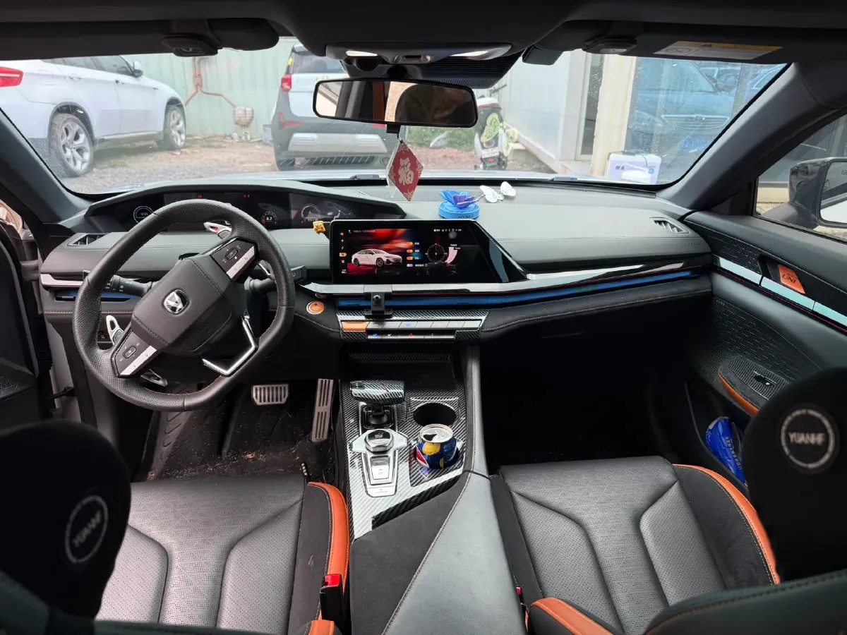 2022 ChangAn UNI-V 2.0T 233HP L4 8AT,autocango,china used car exporter,china ev exporter,chinese used car exporter,chinese used ev exporter