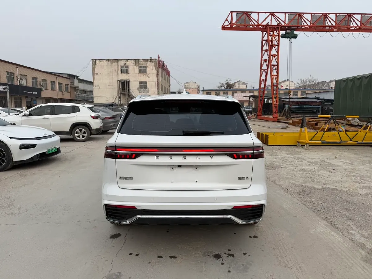 2021 Geely Monjaro 2.0T 218HP L4 7DCT,autocango,china used car exporter,china ev exporter,chinese used car exporter,chinese used ev exporter