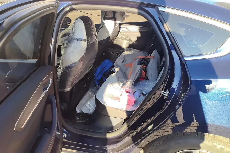 2022 Roewe RX5 MAX 1.5T 181HP L4 6AT,autocango,china used car exporter,china ev exporter,chinese used car exporter,chinese used ev exporter