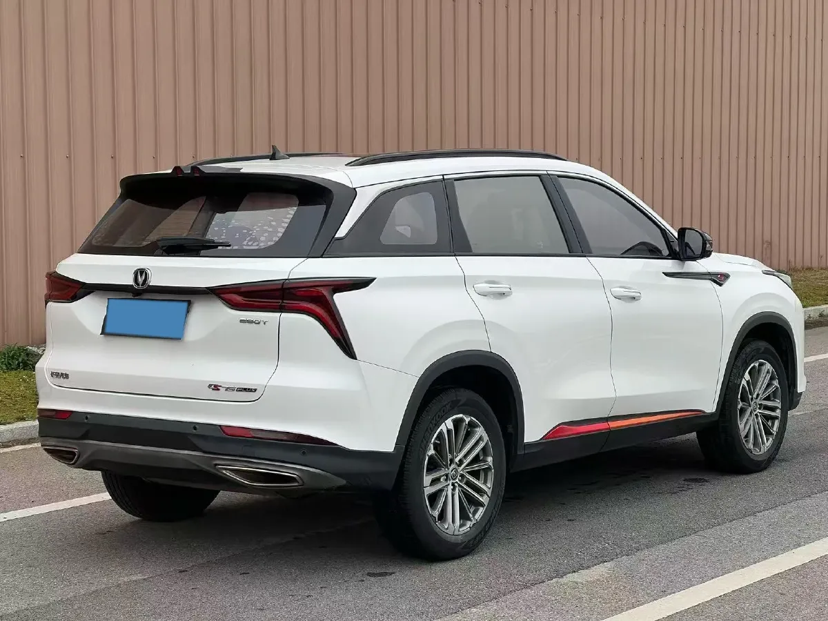 2021 ChangAn CS75 Plus 1.5T 178HP L4 6AT,autocango,china used car exporter,china ev exporter,chinese used car exporter,chinese used ev exporter