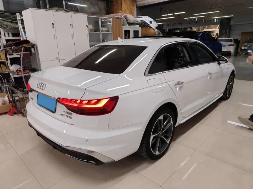 2023 Audi A4L 2.0T 190HP L4 7DCT,autocango,china used car exporter,china ev exporter,chinese used car exporter,chinese used ev exporter