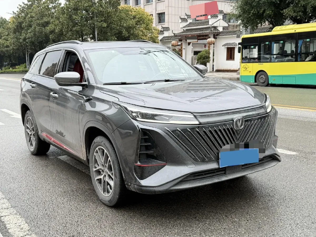 2022 ChangAn CS75 Plus 1.5T 188HP L4 8AT,autocango,china used car exporter,china ev exporter,chinese used car exporter,chinese used ev exporter