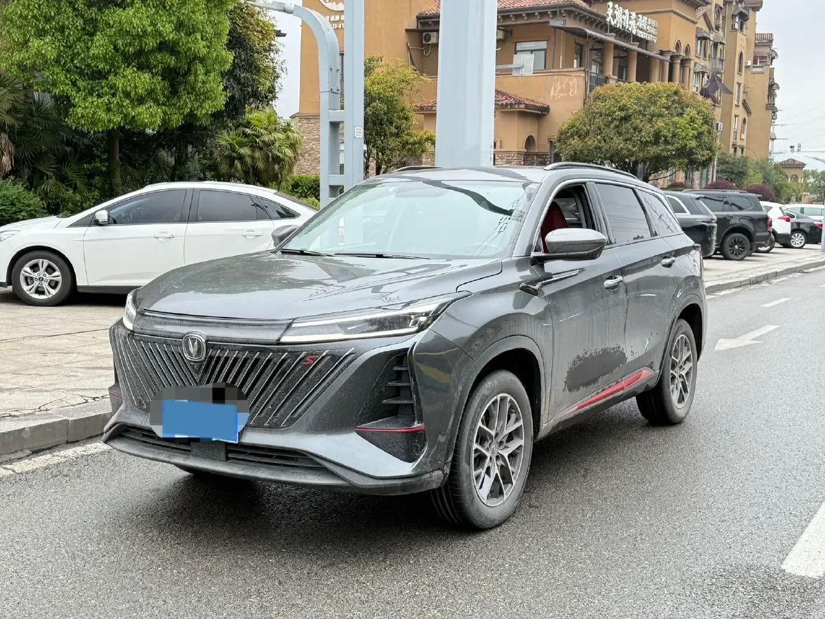 2022 ChangAn CS75 Plus 1.5T 188HP L4 8AT,autocango,china used car exporter,china ev exporter,chinese used car exporter,chinese used ev exporter