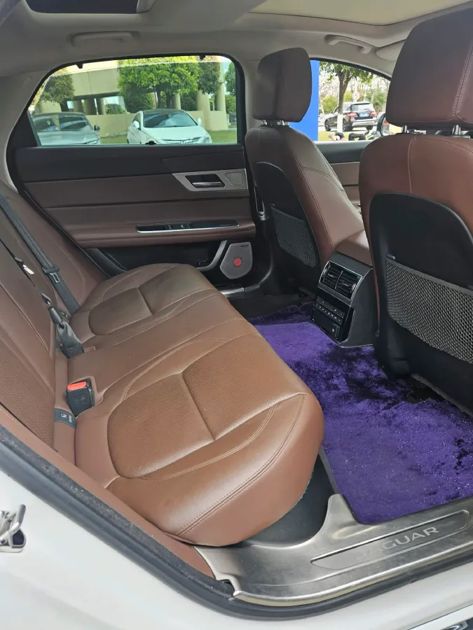 2020 Jaguar XFL 2.0T 250HP L4 8AT,autocango,china used car exporter,china ev exporter,chinese used car exporter,chinese used ev exporter