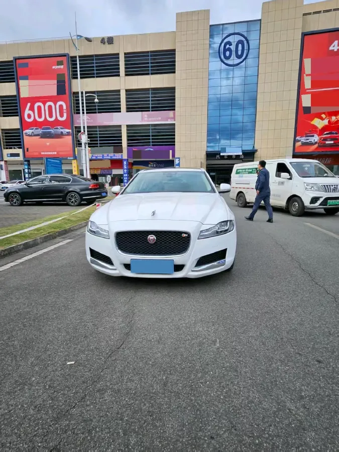 2020 Jaguar XFL 2.0T 250HP L4 8AT,autocango,china used car exporter,china ev exporter,chinese used car exporter,chinese used ev exporter