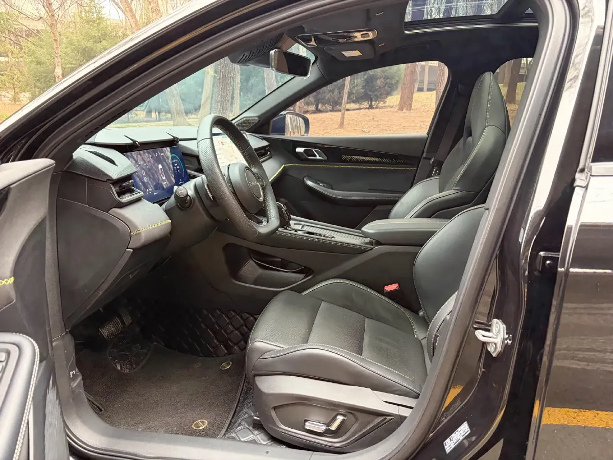 2023 MAXUS G50 1.5T 181HP L4 7DCT,autocango,china used car exporter,china ev exporter,chinese used car exporter,chinese used ev exporter