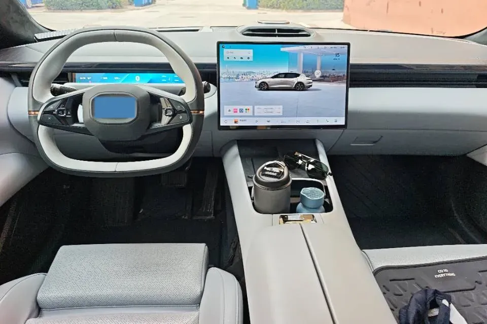 2024 HongQi HS7 2.0T 252HP L4 8AT,autocango,china used car exporter,china ev exporter,chinese used car exporter,chinese used ev exporter