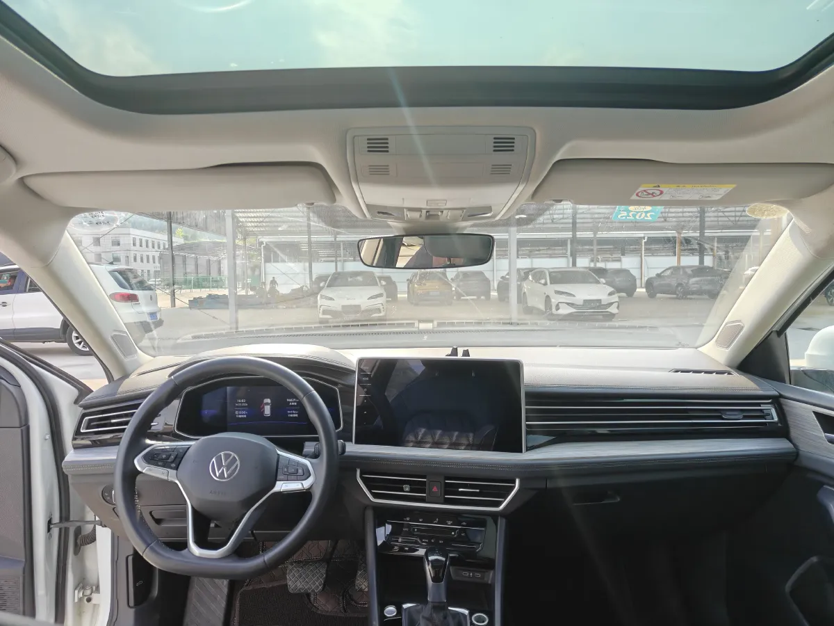 2023 Volkswagen Sagitar 1.2T 116HP L4 7DCT,autocango,china used car exporter,china ev exporter,chinese used car exporter,chinese used ev exporter