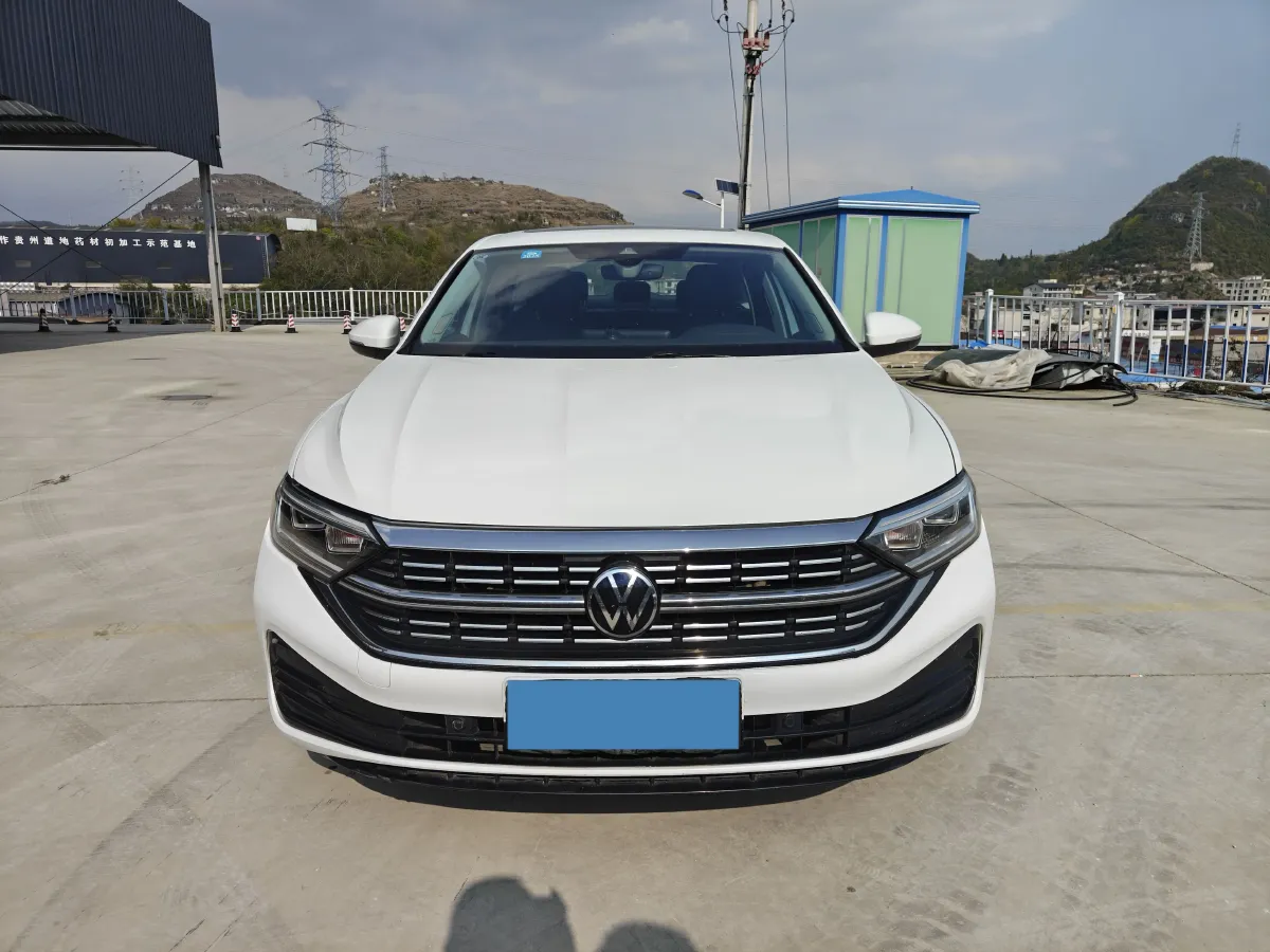 2023 Volkswagen Sagitar 1.2T 116HP L4 7DCT,autocango,china used car exporter,china ev exporter,chinese used car exporter,chinese used ev exporter