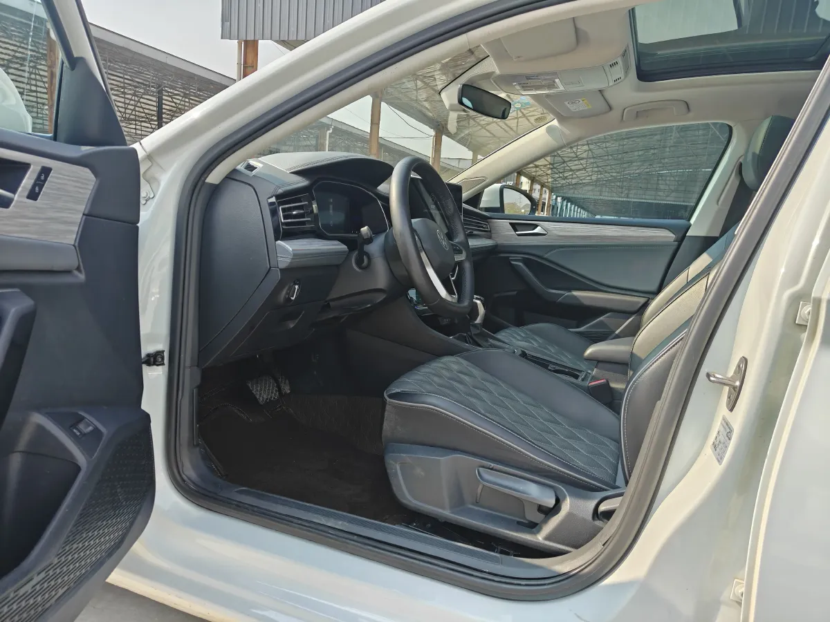 2023 Volkswagen Sagitar 1.2T 116HP L4 7DCT,autocango,china used car exporter,china ev exporter,chinese used car exporter,chinese used ev exporter