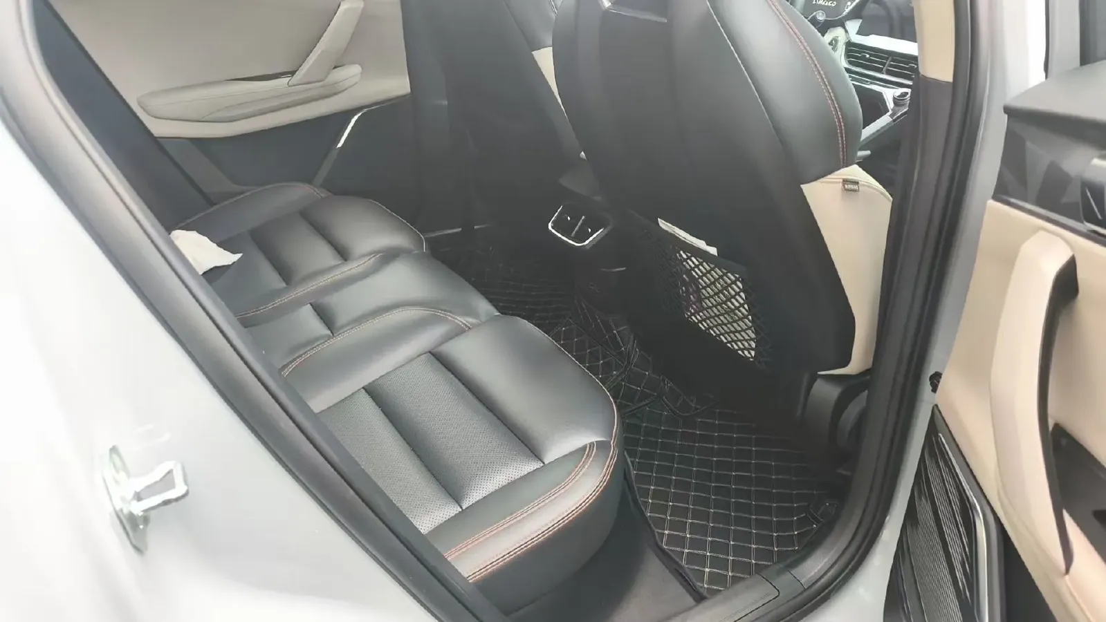 2022 Roewe i6 MAX BEV 61.1KWH,autocango,china used car exporter,china ev exporter,chinese used car exporter,chinese used ev exporter