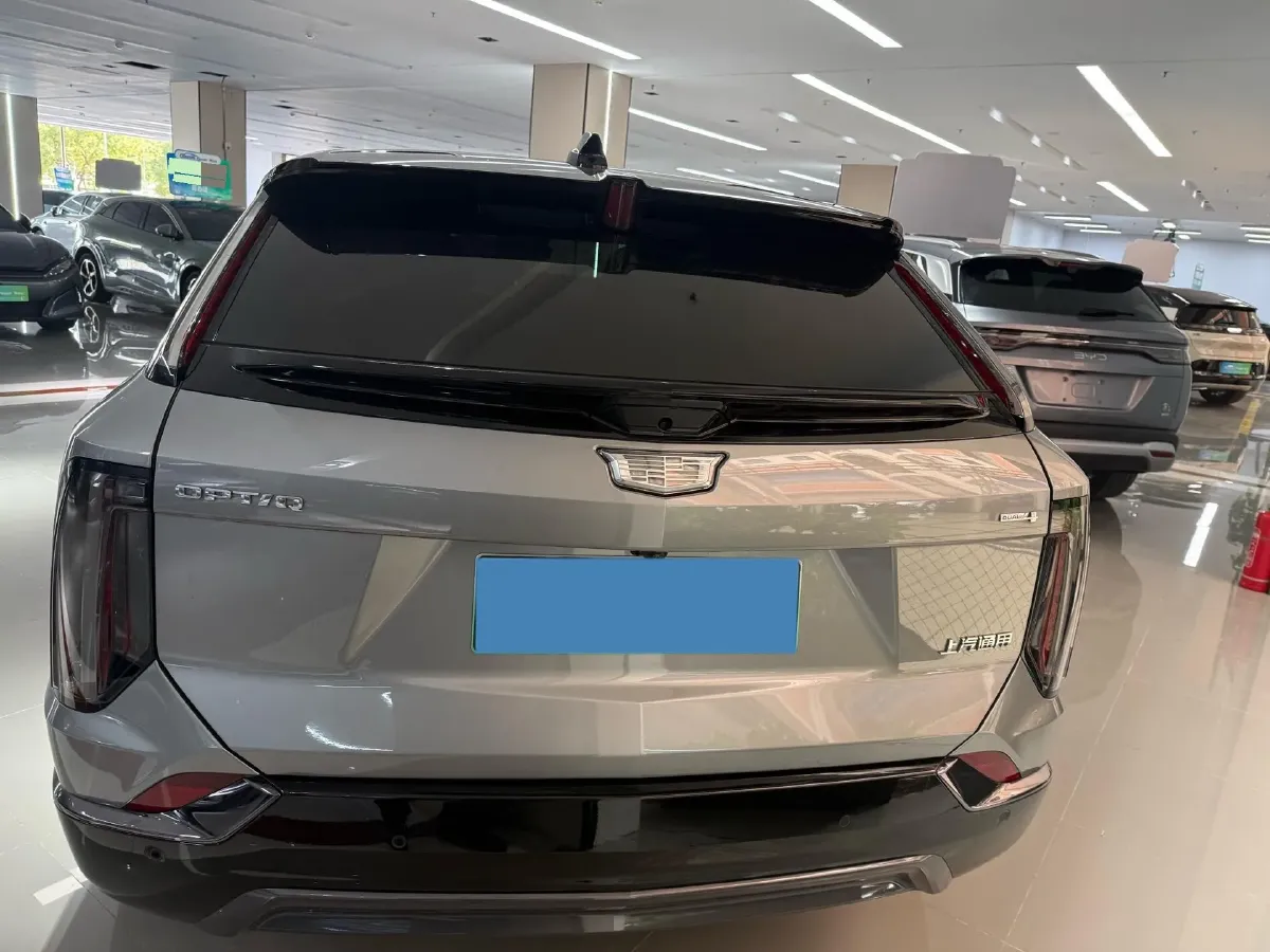 2024 Cadillac OPTIQ BEV 79.7KWH,autocango,china used car exporter,china ev exporter,chinese used car exporter,chinese used ev exporter