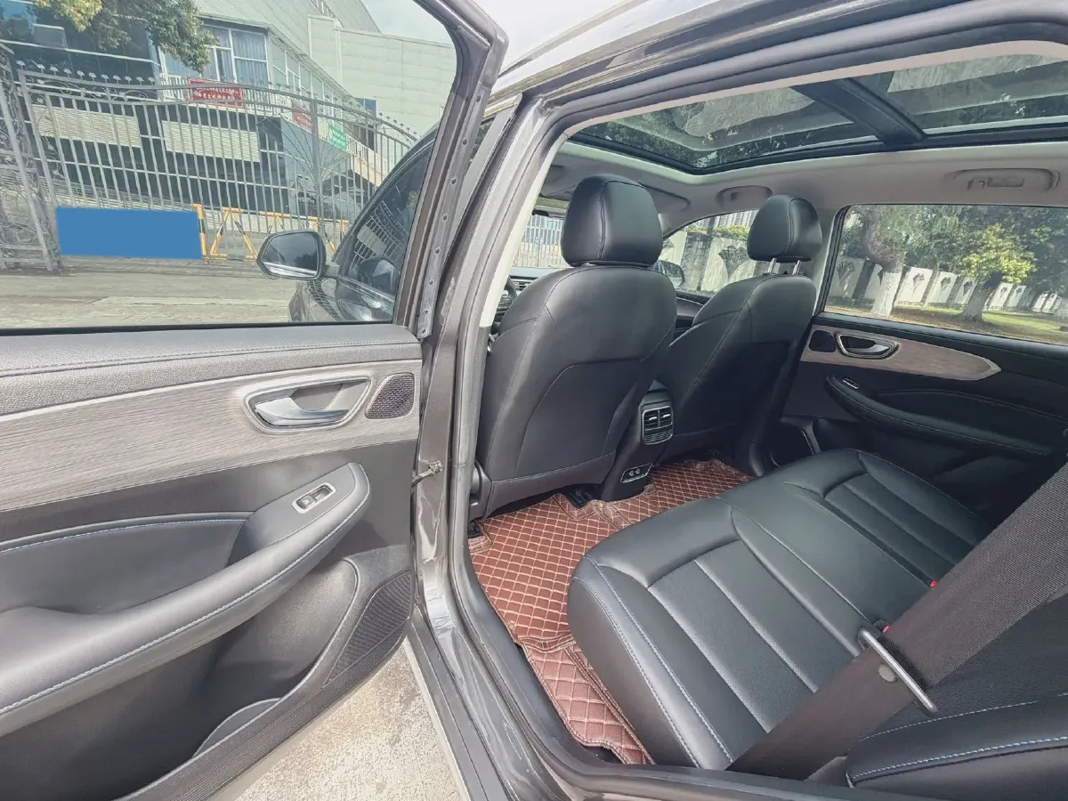 2023 Roewe RX5 1.5T 181HP L4 7DCT,autocango,china used car exporter,china ev exporter,chinese used car exporter,chinese used ev exporter